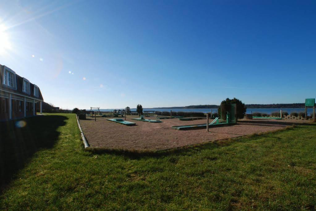 Hotel Pinenhus Glyngore Экстерьер фото